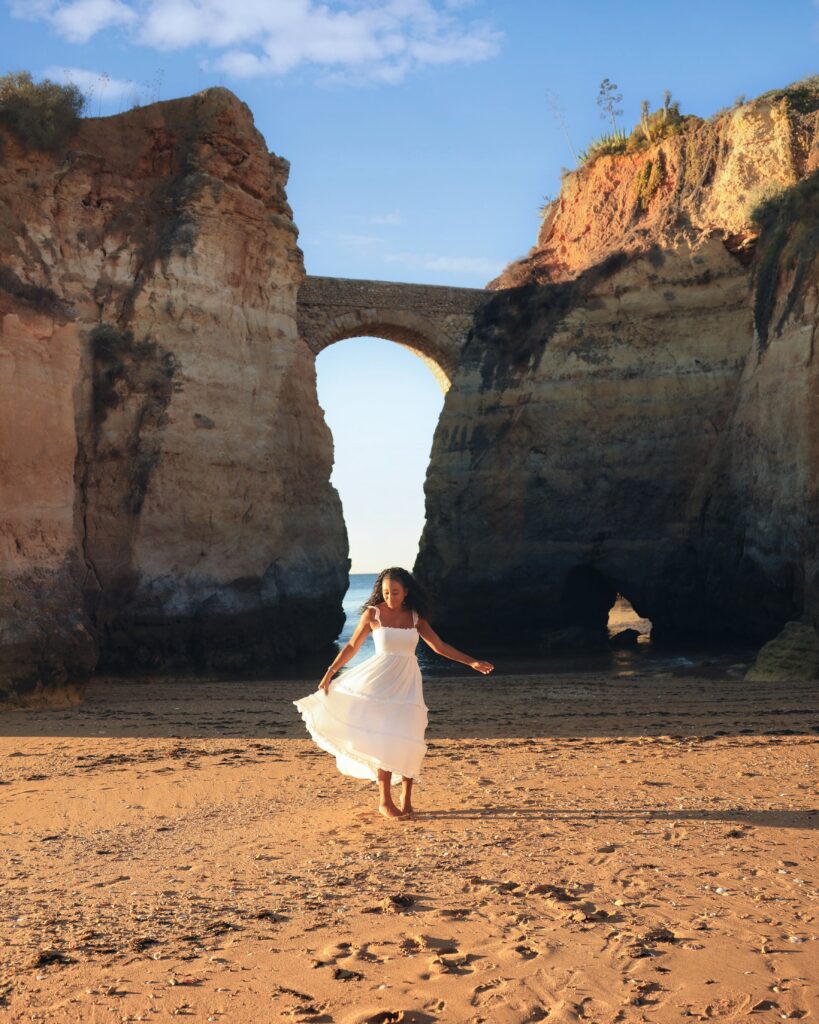 Zee dance on the beach at Praia Dos Estudantes