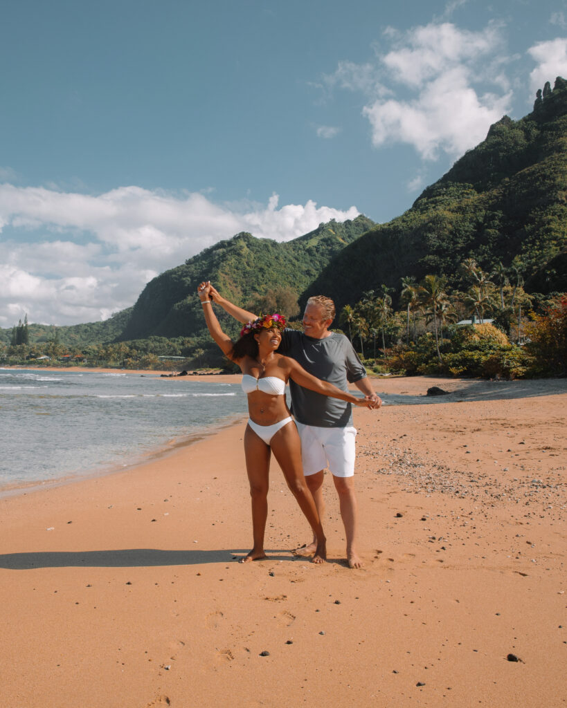 Brett & Zee visits Tunnels Beach in Kauai